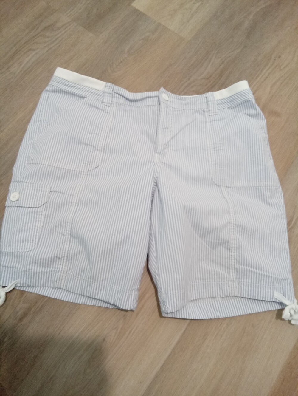 2-$10... St.John's Bay Plus Sz 16 Petite Blue & White Strip Cargo Bermuda Shorts